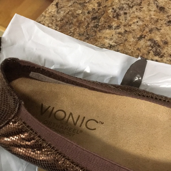 Shoes - Picture 2 of 4